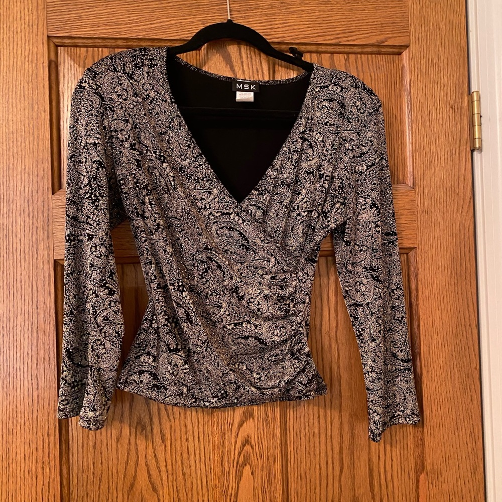 Women’s dress shirt